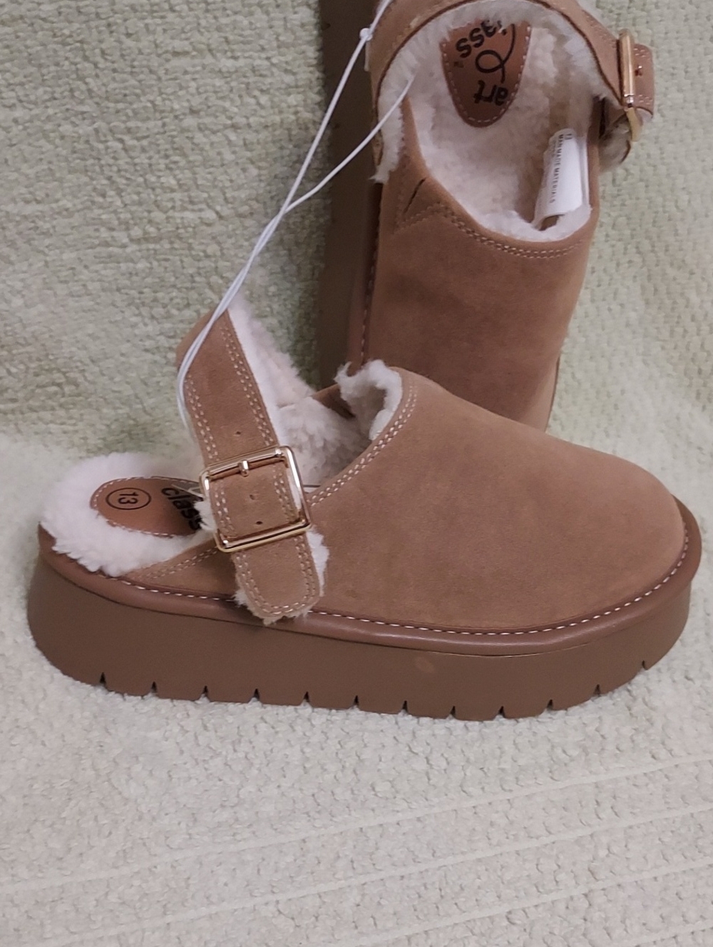 Art Class Clogs - Picture 3 of 16
